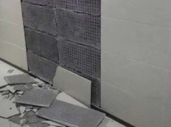 三河瓷砖空鼓维修公司分享下三河墙砖松动维修的知识